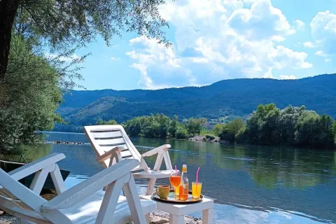 Vikendica Cveta, Drina, Ljubovija