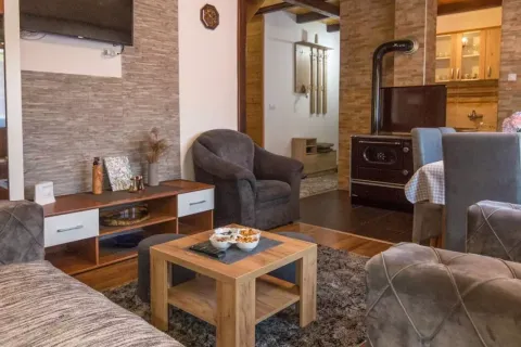 Brvnara Sofiana, Bajina Bašta