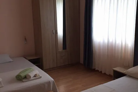 Kuća za odmor, Sutomore