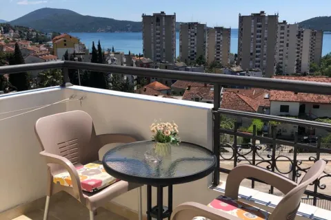 Apartmani Apolon, Igalo