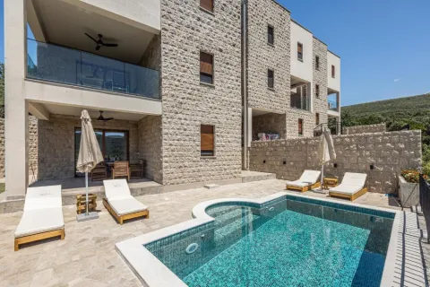 Skyline Residences, Tivat