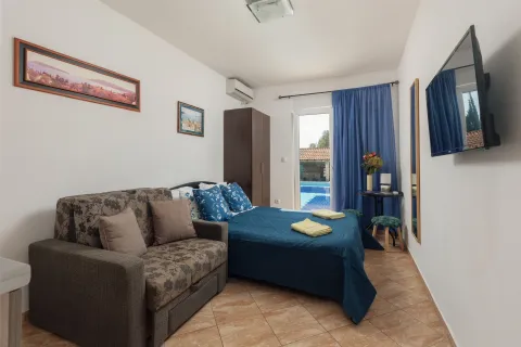 Villa Mia apartments - Studio pored bazena, Herceg Novi
