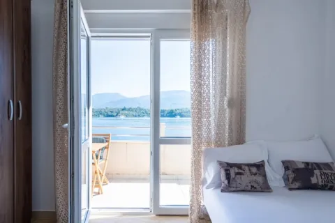 Apartman Nela, Radovići