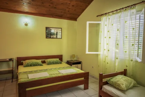 Apartmani & Auto kamp NIRVANA, Kumbor