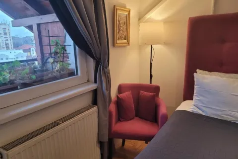 Emerald Dream, Novi Sad