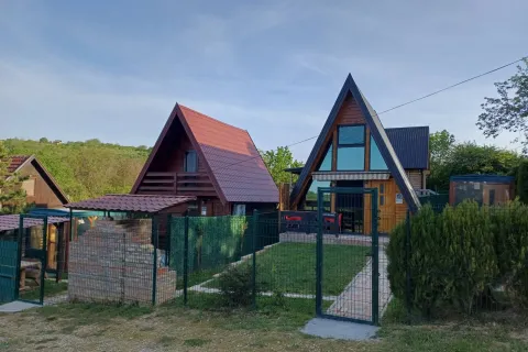 Brvnare Beli Kamen, Sremska Mitrovica