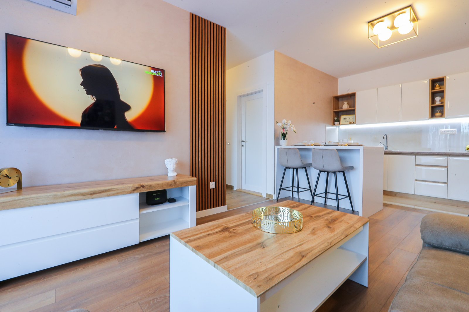 MIONIK Home