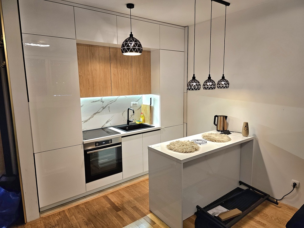 Apartman sa sobom M&M