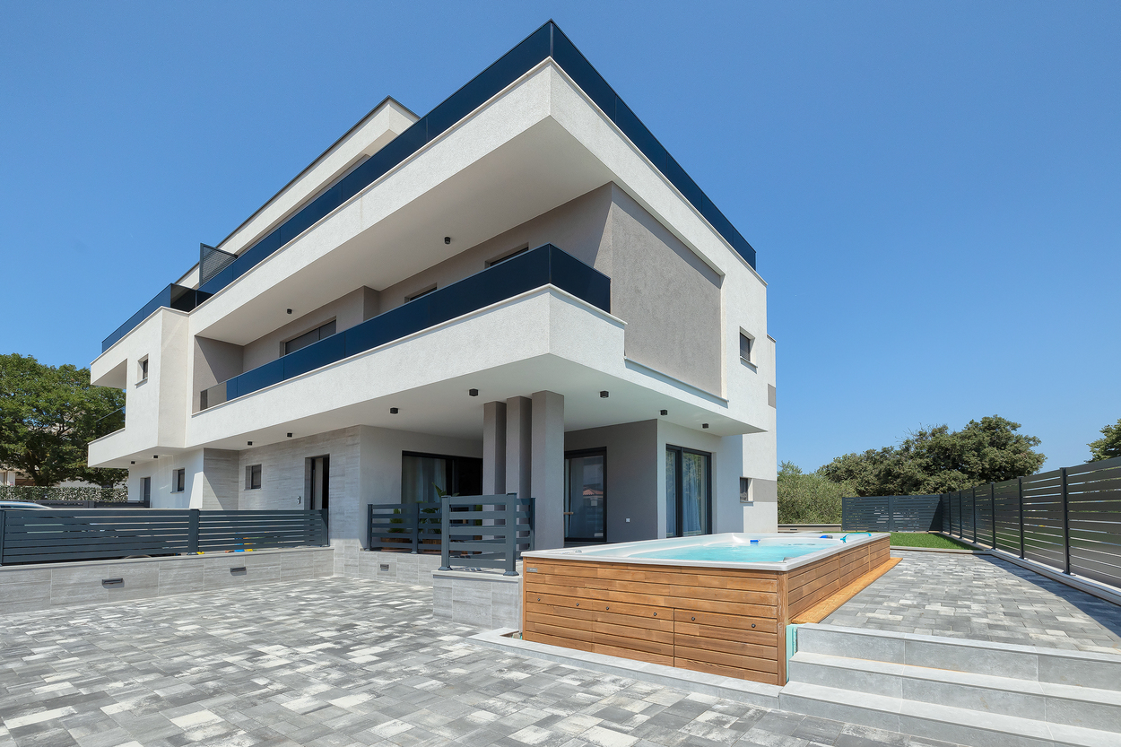 Villa Loreta with sea view