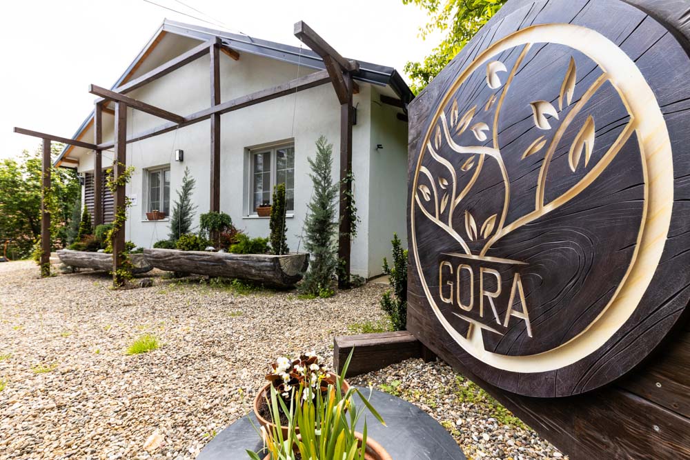 "Gora" Apartments