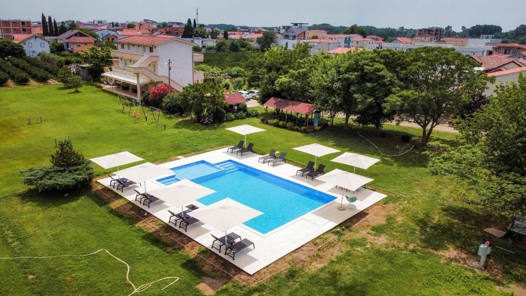 Rudaj Apartments